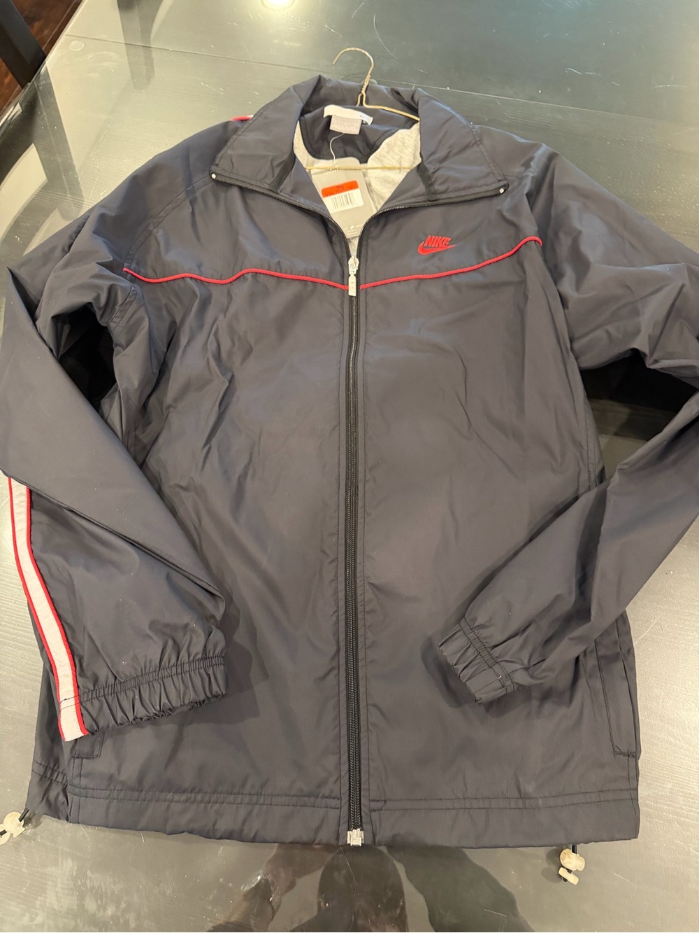 Nike Men’s Windbreaker with Red Piping
